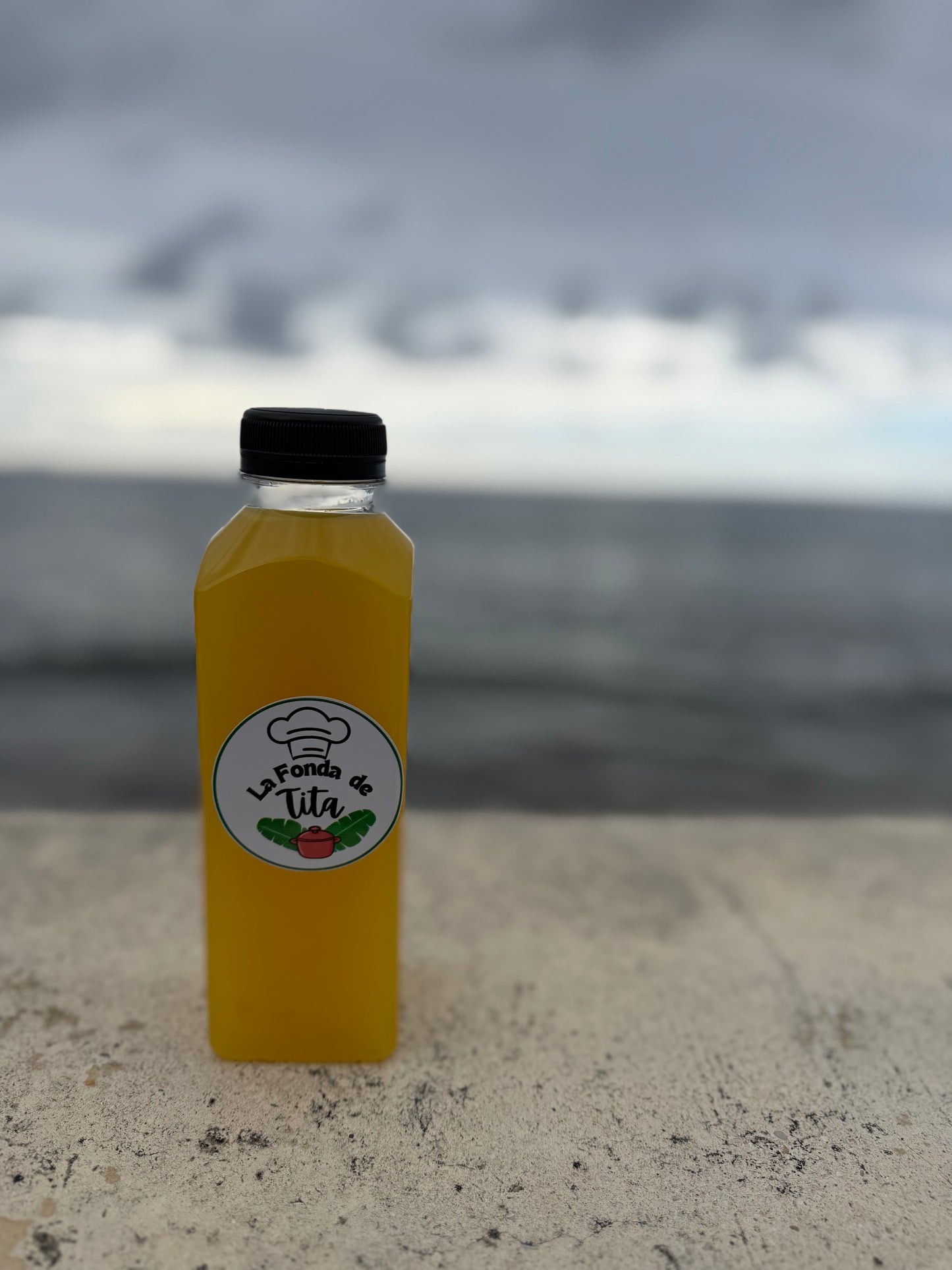 Jugo de Piña 16oz